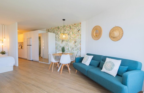 Calahonda Apartment | Cubo's Family Beach Algaida 7 PAX/beach access/free wifi/air-conditioning