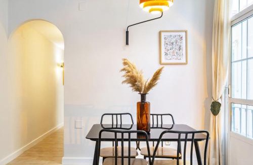 Centro Apartment | Cubo's Luciano Malaga Apartment & Optional Parking