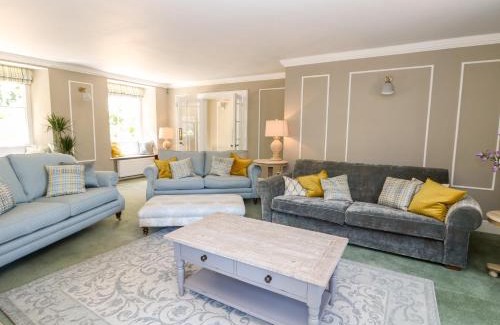 Helston House | Culdrose Manor