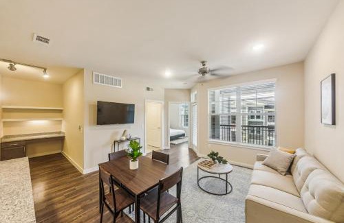 Southeast Houston Apartment | Cullen 4307 I Parking I Pool I Gym I 2bd2bth