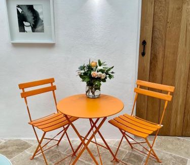 Southrop House | Culls Cottage,