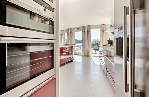 Lawrenny House | Curlew Waterside Retreat