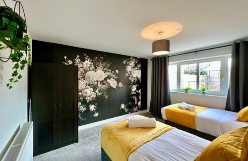 Cleethorpes House | Curzon House Two - Great for Contractors or Family Holidays