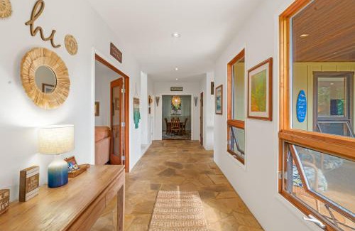 Bayview House | Custom 4br Home Walking Distance to Beach - Alekona Kauai