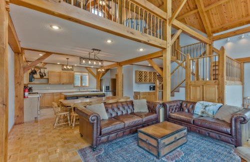 Marquette House | Custom Waterfront Lodge, 4 bed, 4 Bath, Sleeps 12!