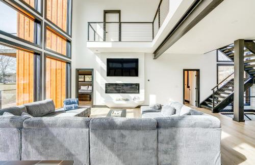 Windham Villa | Custom Windham Mtn Villa with Pool, Theater and Views!