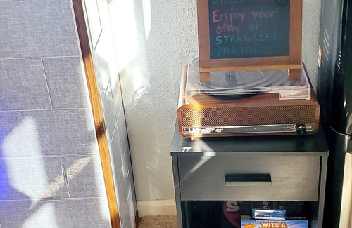 Victorville Apartment | Cute 1 bdrm studio. Perfect to get away from the hustle and bustle of city life.