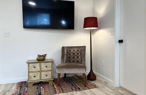 Creswell House | Cute 1 bedroom Ohana 10 miles from Eugene