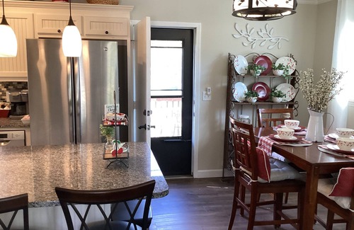 Granite Falls Cottage | Cute Cherry St. Cottage