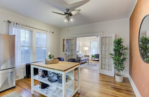 Memphis Cottage | Cute Cottage, Walk to Overton Park & Memphis Zoo