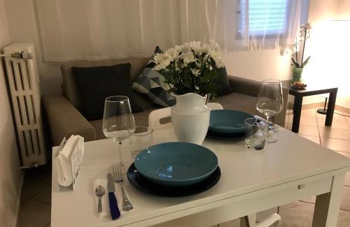 Novoli - San Donato Apartment | CUTE FLAT - BEST PRICE - Wi Fi - AC - TV