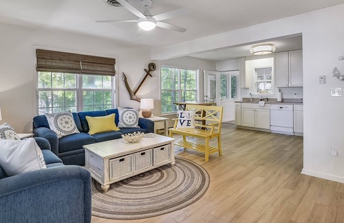 Clearwater House | Cute home in Clearwater. Community pool/tennis. 38777