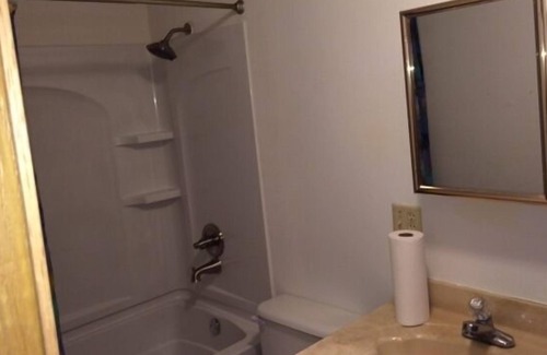 Lake Ozark Cabin | Cute Lakefront 4bd 2 bath duplex cabins Bothsides : Special: Total 449 pr nite!