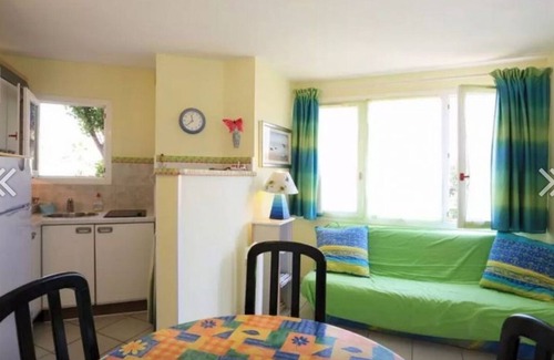 Miramar Apartment | Cute little appartement at 100m from the sandy beach. REALLY 100m !