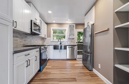 Redwood Heights House | Cute Oakland hills home with panoramic views