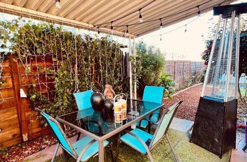 San Pablo House | Cute Room! Own entry with fireplace