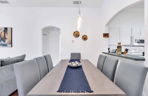 Indian Ridge House | Cute Vacation Home Very Close to Disney