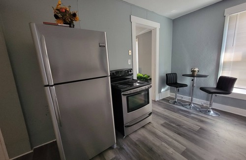 Dayton House | Cutting Edge Apartment