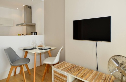 Moliere - Edgard Quinet Apartment | Cuvier - Appart'Ambiance