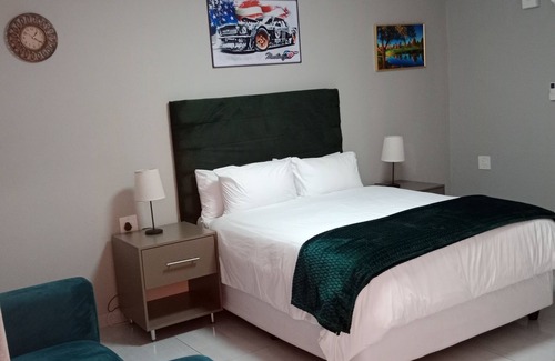 Greater Giyani Cabin | CyC Guest Lodge