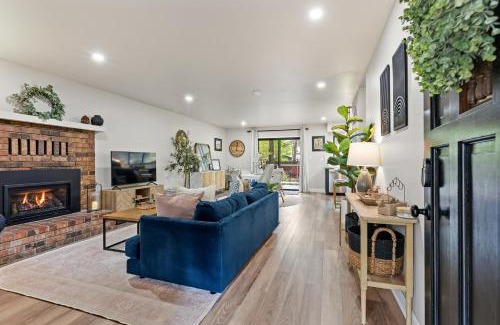 Tahoe Island House | CYH0883- Patricia's Mountain Paradise home