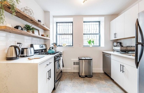 Central Park North Apartment | Cypress Court I by Rove | 2BR Harlem Apartment