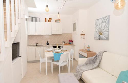 Viddalba House | Dòmo#30 - Villino con Piscina, Giardino e Parcheggio Privato