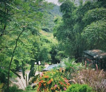 Quoc Oai Villa | Dốc Chill - Villa gần Ba Vì, view núi, gần hồ, 40ph đi từ trung tâm Hà Nội