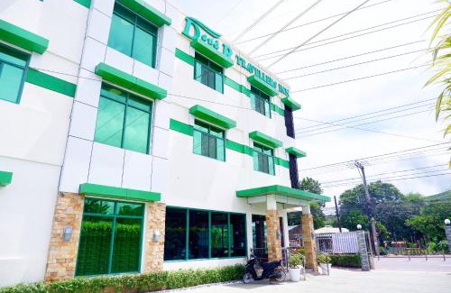 Naga City Hotel | D and R Travellers Inn