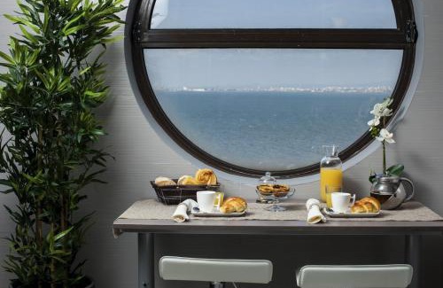 Santa Engracia Apartment | D Loft River