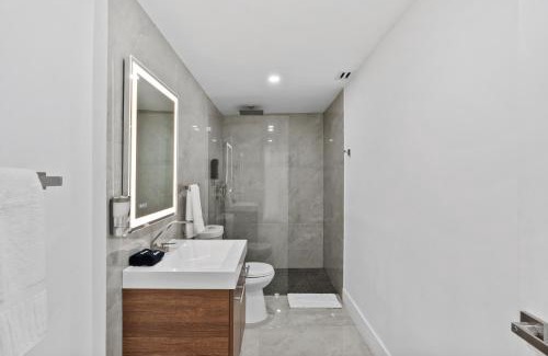 Coral Way Villa | D'Mauchi House