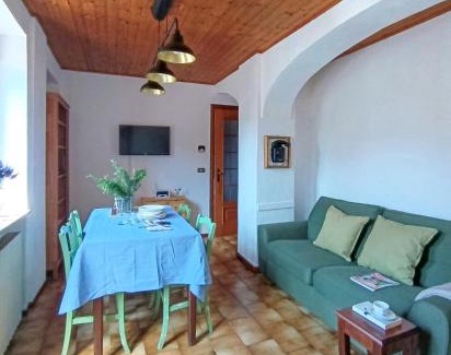 Castagnea Apartment | Da Anny - Valdilana