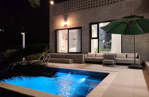 Namwon Villa | Dabin Monterrey Private Poolvilla Pension