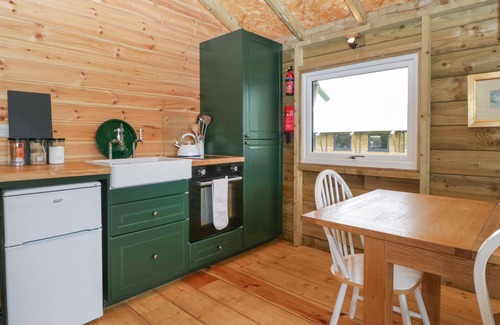 Winscombe Cottage | DABINETT, family friendly, with a garden in Sandford, Somerset