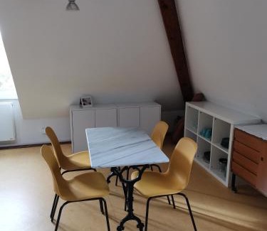 Vorderer Westen Apartment | Dachstudio Herkulesblick