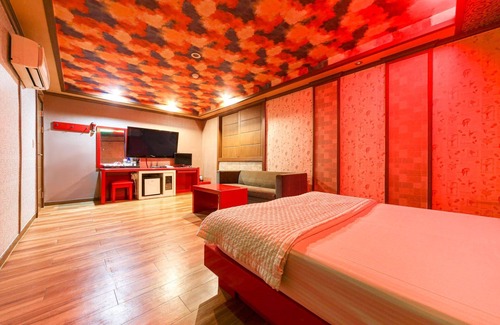 Daemyeong-dong Hotel | Daegu Daemyeong-dong Yak