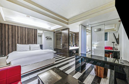 Seongnae-dong Hotel | Daegu Dongseongro Hotel MT Life