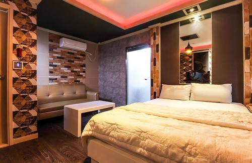 Bisan-dong Hotel | Daegu North Bus Station TEN