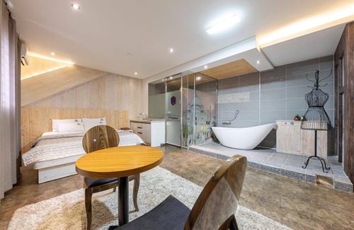 Gongsan-dong Hotel | Daegu Palgongsan Zzara Hotel