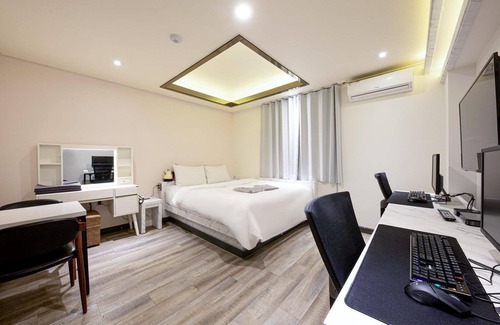Sindang-dong Hotel | Daegu Seongseo Hotel the Stay Romantic