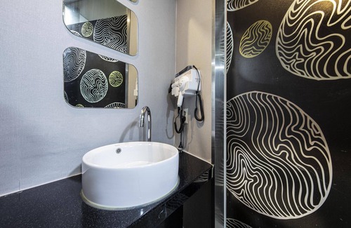 Bokhyeon-dong Hotel | Daegu Wawa