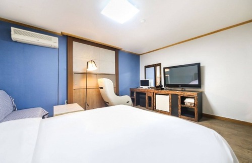 Daedeok-gu Hotel | Daejeon Sintanjin Blue