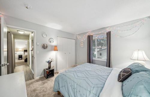 Stillwater House | Daffodil House - Large 6 Bedroom Accessible Rental