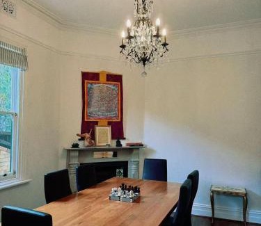 Brighton Villa | Daisy home