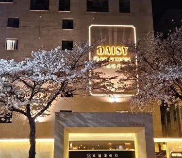 Tongyeong Hotel | Daisy hotel