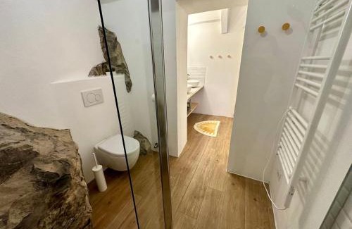 Pognana Lario Apartment | Daisy One Bedroom Lake View, Private Terrace & Garden