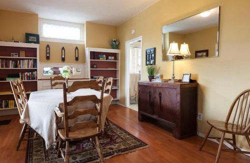Hood River House | Daisy's Place 30 day minimum