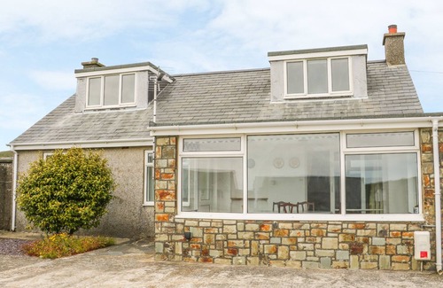 Rhiw House | DALAR DEG, family friendly, with a garden in Aberdaron
