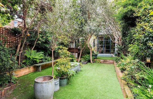 Dalgarno House | Dalgarno Gardens Pro-managed