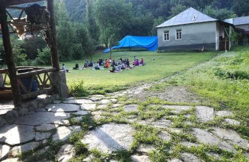 Bagvdanari House | Dali Kaldanis GUEST HOUSE